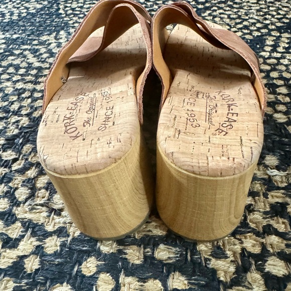 KorkEase brown suede sandals with wood base.Size 8 - Picture 5 of 7